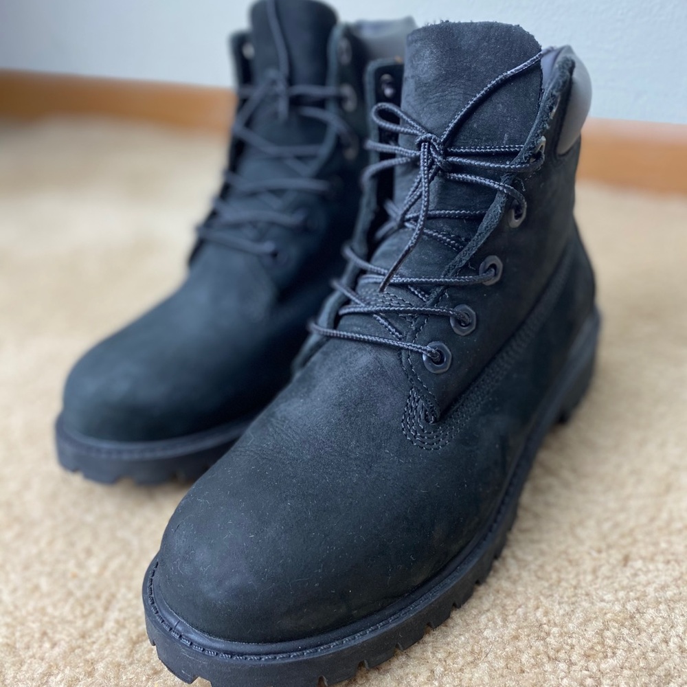 Black Timberlands. Boys grade school size 5.